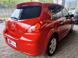 NISSAN - TIIDA - 2012/2013 - Vermelha - R$ 52.900,00