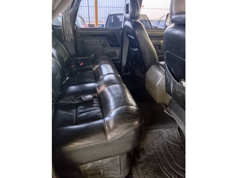 FORD - F-1000 - 1997/1998 - Preta - R$ 175.000,00